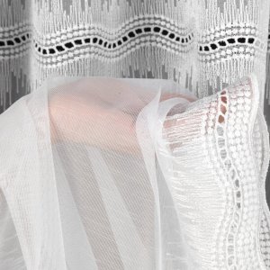 Elegancka firana haftowana &ndash; firana ADEN / BAMBUS, 3 szlaki haftu &ndash; "FLEXA" biel &ndash; 295