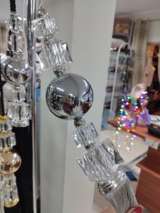 Piękny długi chwost do powieszenia na karniszu