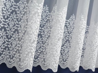 ELEGANCKA FIRANA HAFTOWANA SZLAKOWO W ORNAMENTY "CALVERO" BIEL ~ 205