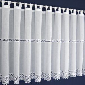 Eleganckie zazdrostki na szelkach - białe zazdrostki z gipiurą do kuchni - "Loops I" - 90