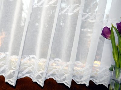 Zazdrostki do kuchni na metry, haftowana etamina, jasna i p&oacute;łprzezroczysta firanka 70 cm