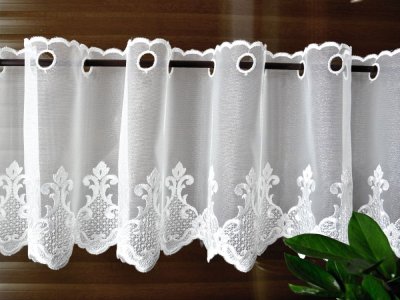 elegancka zazdrostka do kuchni 30 cm z ornamentowym haftem