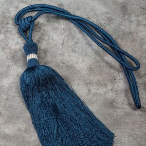 PODPIĘCIE DO ZASŁON W STYLU GLAMOUR ~ CHWOST DO ZASŁON Z CYRKONIAMI ~ SC/SUSANE ~ GRANAT