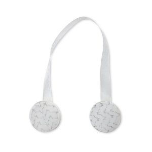 Nowoczesny biało srebrny magnes upinacz do firan i zasłon