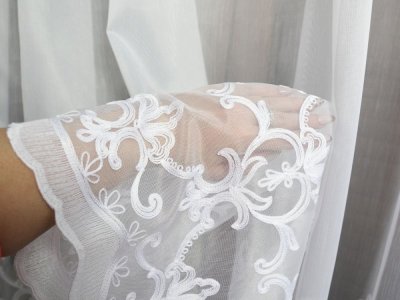 długie firany do salonu lilian szlakowy wz&oacute;r i rzuciki widok całości