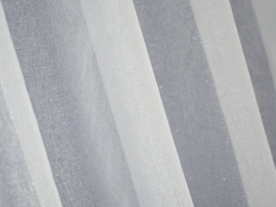 FIRANY Z ETAMINY NABŁYSZCZANEJ SREBRNĄ NITKĄ ~ "KATE" BIEL + SREBRO ~ 300 ~ KUPON 2,25M