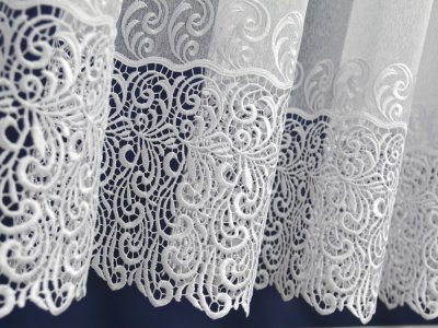 Kr&oacute;tka firanka z gipiurą biała ARUNA