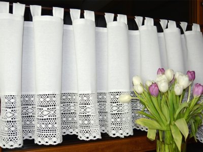 Bawełniane zazdrostki z koronką - Rustykalne zazdrostki na szelkach - "KSENIA" biel - 60