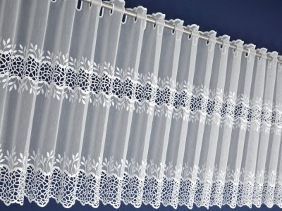 Eleganckie zazdrostki z gipiurą na tkaninie aden - Zazdrostki do kuchni - "MILARGO" biel - 60 - kupon 0,45m