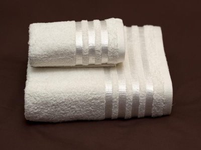 RĘCZNIK FROTTE ~ RE/RICKY/07/SAŁA ~ SAŁATOWY ~ 70cm x 140cm