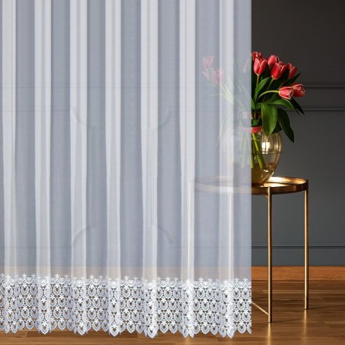 długa firana z woalu z gipiurą BART